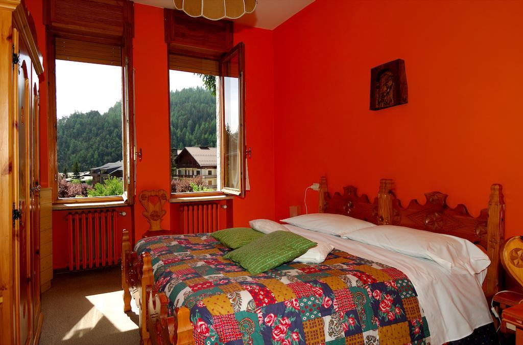 Villa Myosotis Bardonecchia Kamer foto